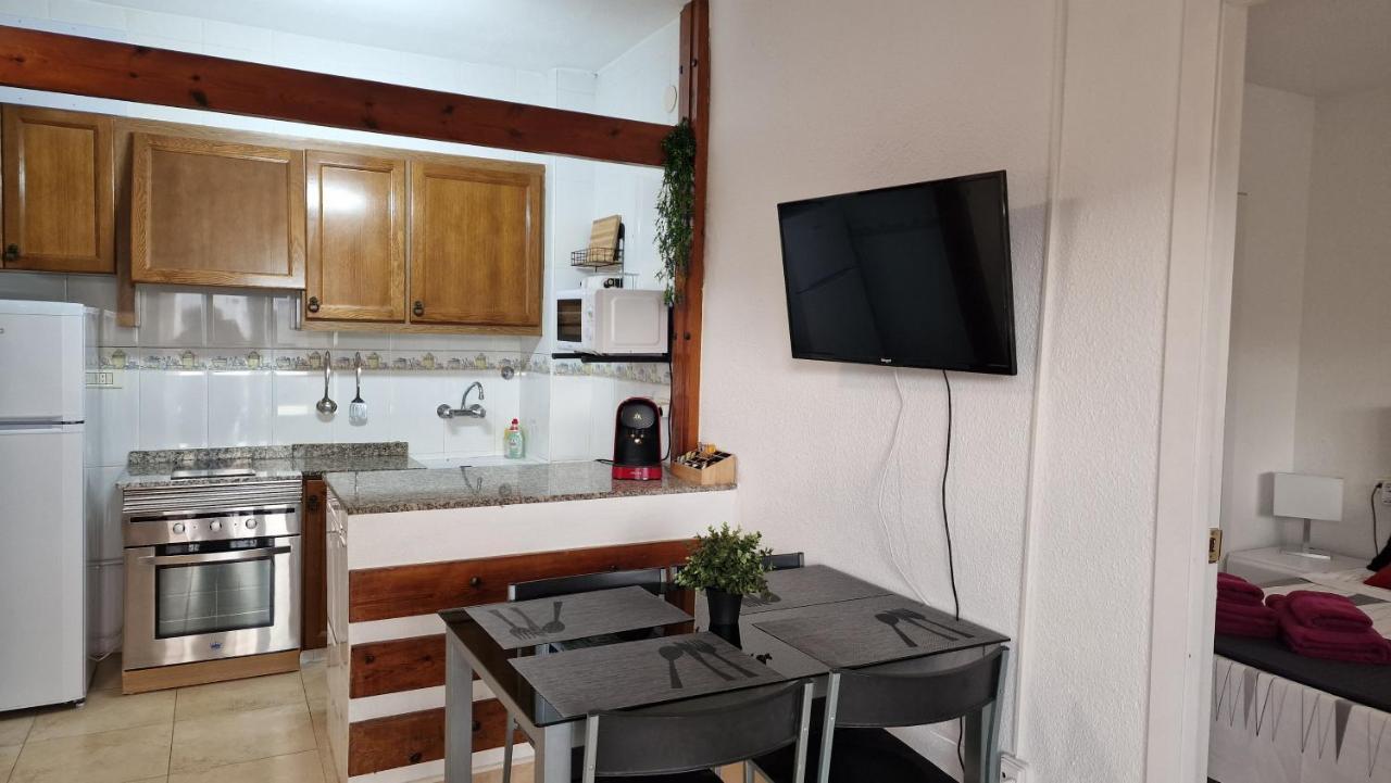Apartamento De 1 Habitacion Frente Al Mar Y Con Piscina Daire Benicàssim Dış mekan fotoğraf
